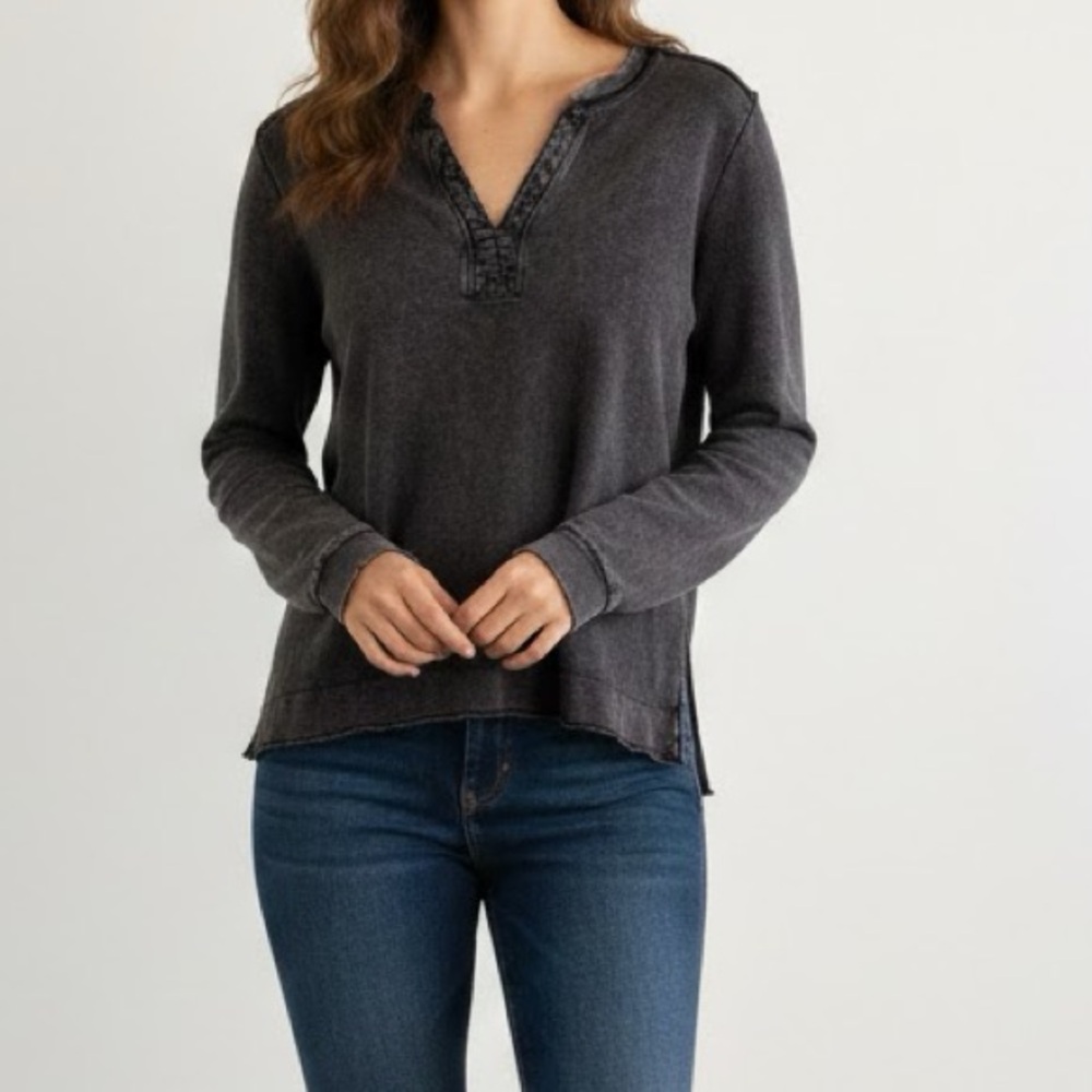 Pilcro Split Hem Charcoal Pullover Sweater Small